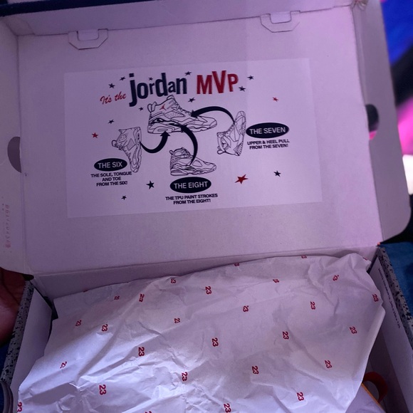 JORDAN AN MVP - Picture 10 of 11